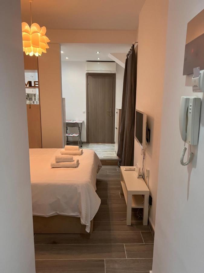 Small Budget Diamond In Agias Sofias. Appartement *